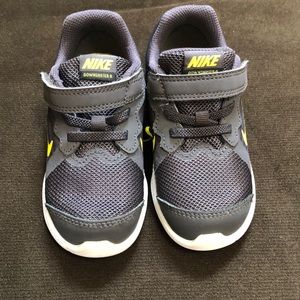 🔴SOLD 🔴 Nike shoes